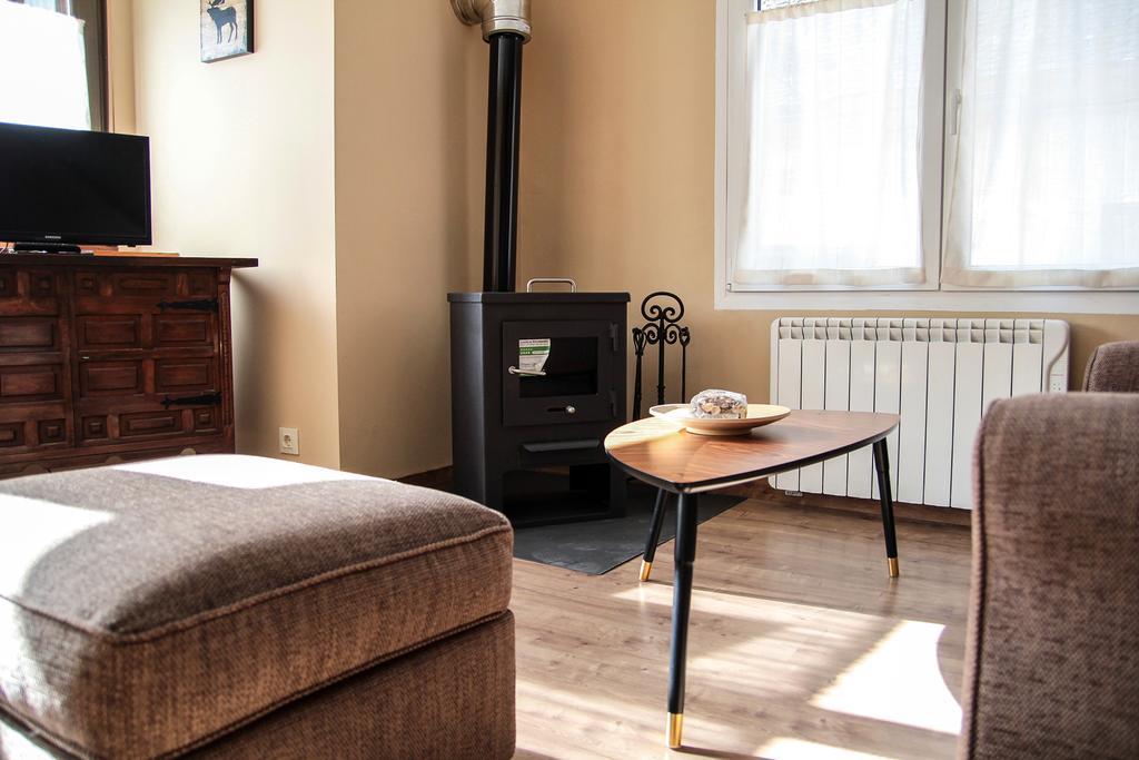 Apartamentos Snoe Mont Romies Salardú Екстериор снимка