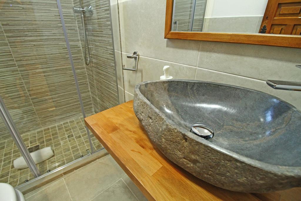 Apartamentos Snoe Mont Romies Salardú Екстериор снимка
